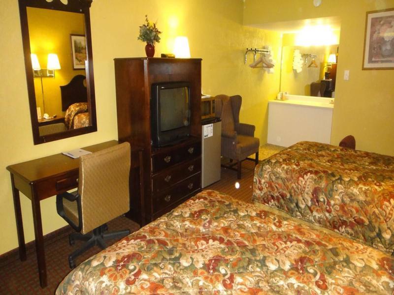 Relax Inn St. Robert Bagian luar foto